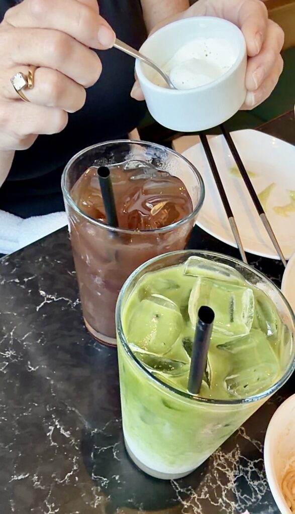 A picture of Din Tia Fung's Ice Teas.